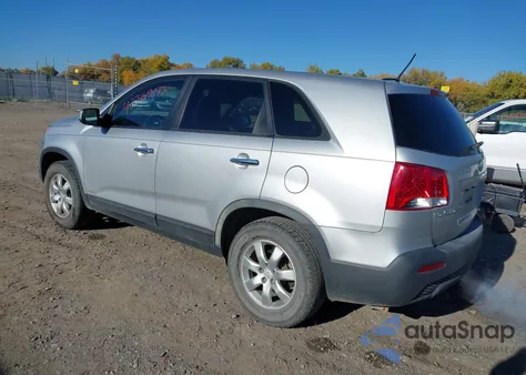 2011 Kia Sorento Lx z USA, uszkodzony, nr VIN 5XYKTCA10BG176701